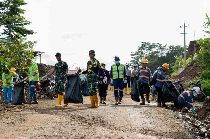 Harita Nickel dan Masyarakat KawasiSatukan Langkah di World Cleanup Day